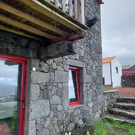 Sara Village - One Bedroom With Sea View For 4 People Vendégház São Roque do Pico
