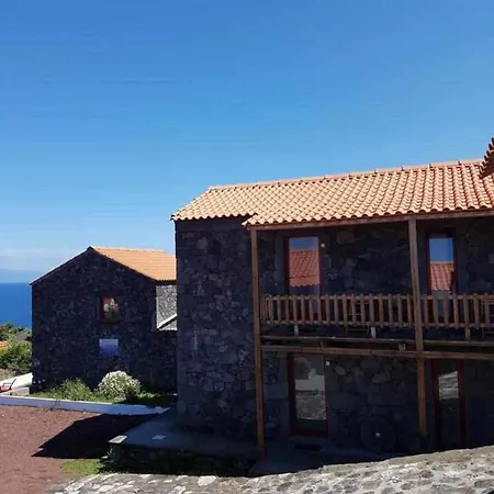 Sara Village - One Bedroom With Sea View For 4 People Vendégház