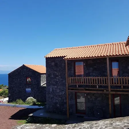 Sara Village - One Bedroom With Sea View For 4 People * São Roque do Pico